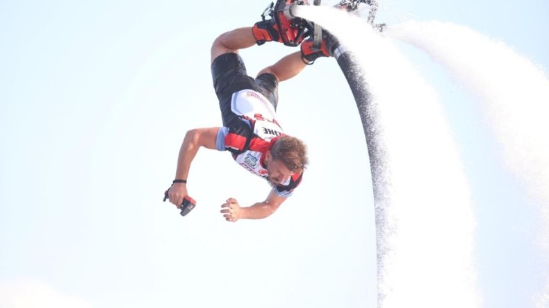 Unutulmaz anlar; Yer çekimine meydan okudu