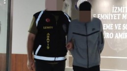 Sahilde yürüyen kadına silahlı saldırı; şahıs kıskıvrak yakalandı