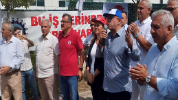 Grevdeki Corning Kablo işçisine Lastik İş Sendikası’ndan destek