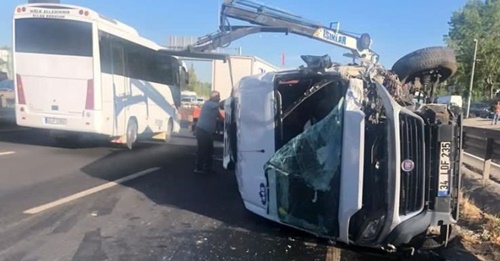 Paramparça olan araçlardan sağ çıktılar