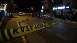 Cadde ortasında kadını öldürdü, sonra intihar etti