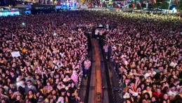 Teoman’ın İzmit konserinde izdiham yaşandı