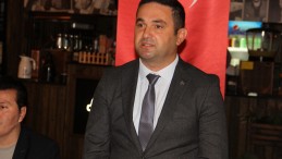 MHP’li Başkan yönetimini tanıttı, ‘ADAYIM’ dedi