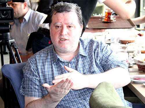 5 Otobüs şoförü gazeteciyi öldüresiye dövdü