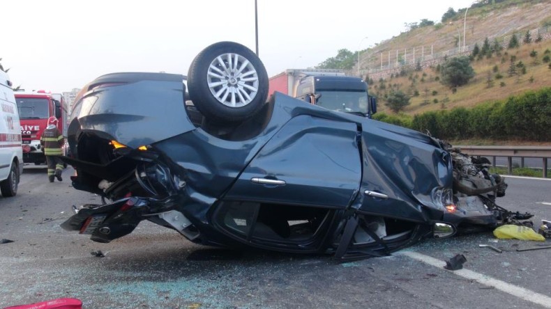 Cenaze dönüşü feci kaza; Ağır yaralı var