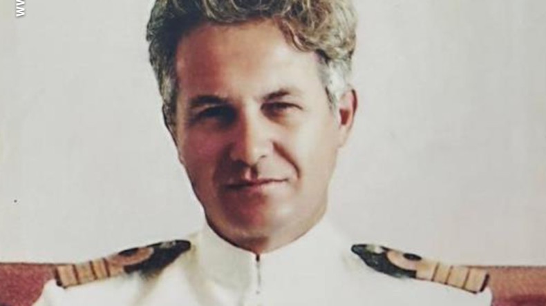 Emekli Albay evinde ölü bulundu