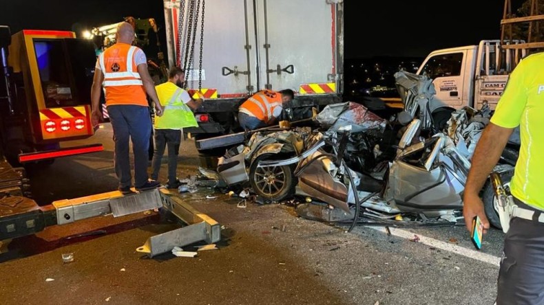 Zincirleme kazada 4 çocuk hayatını kaybetti