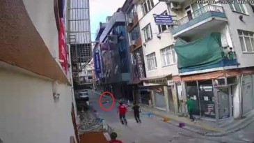 Kocaeli’de 7. kattan düşen genç öldü