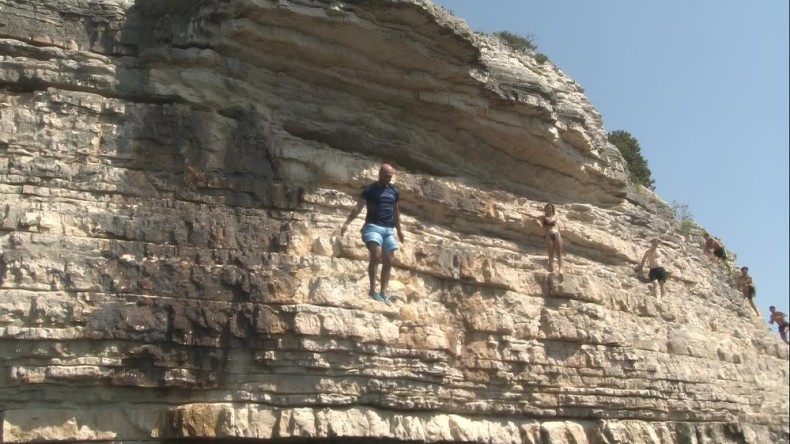 Kerpe’de ölüme meydan okuyorlar