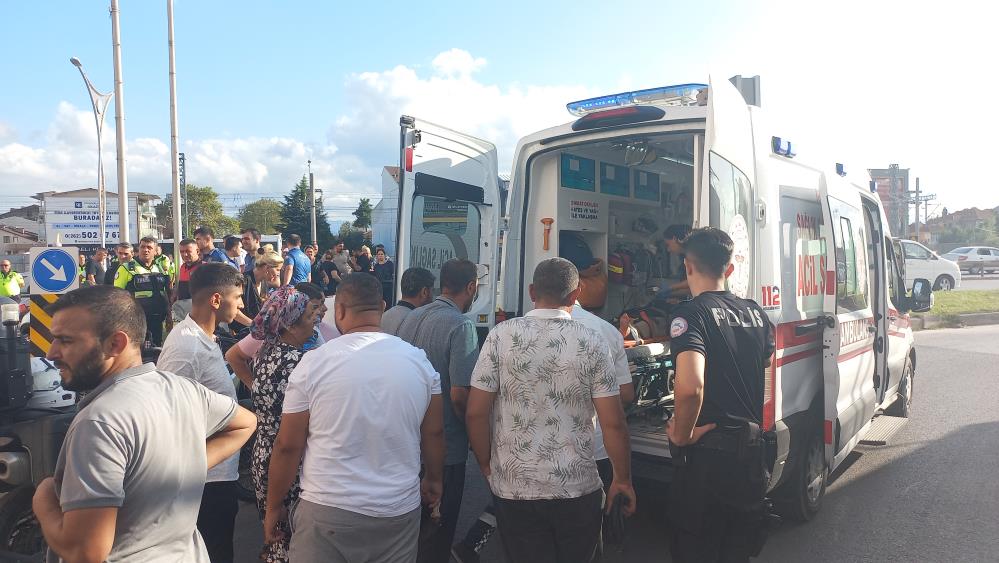 Ambulans geç geldi” iddiasıyla polise saldırdılar