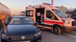 Üst geçidi kullanmadı otomobil çarptı