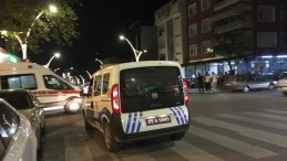 Elinde bıçakla eşini ve 2 yaşındaki çocuğunu esir aldı