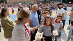 Aşevinin kazanları öğrenciler için kaynıyor