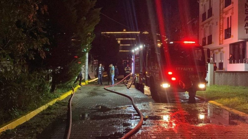 Restoranda yangın: İş yeri kullanılamaz hale geldi