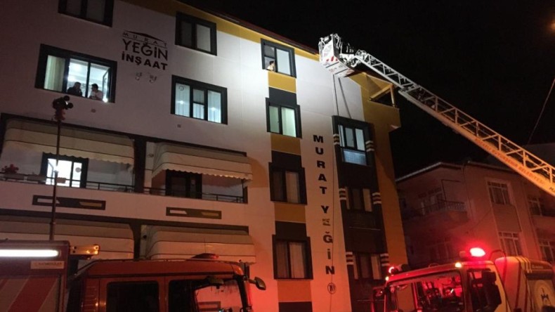 Kocaeli’de korkutan yangın