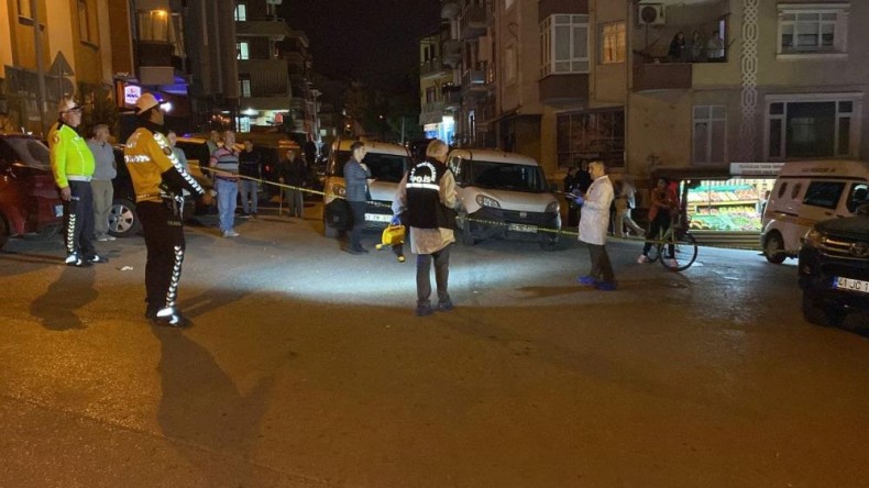 Taksiye binen müşteri taksiciyi öldürdü