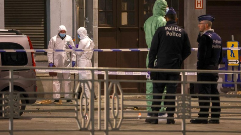 Terör saldırısı: Maç yarıda kaldı; Ölen kişiler var