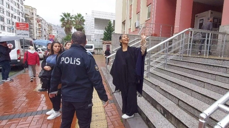 Eşini öldürmüştü: Duruşmada rapor gerginliği