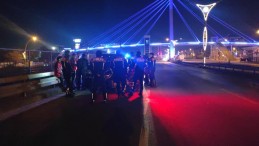 Polisin durdurduğu lüks cipten silah çıktı