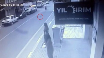 Parke taşı atıldı isabet etmedi: Motosikletten düşen çocuk yaşamını yitirdi