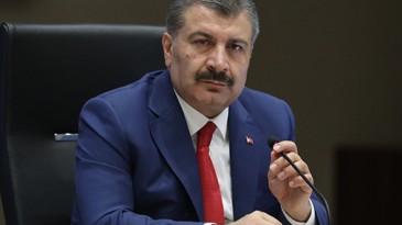 3 Doktor darp edildi: Sağlık Bakanı Koca’dan açıklama geldi