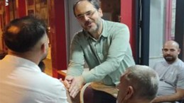 Milletle buluşuyor: Başiskele Hüseyin Ayaz’ı bağrına bastı