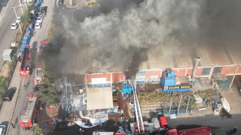 Büyük patlama: Yaralı işçiler var