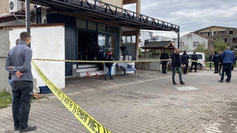 Kartepe’de 19 yaşındaki genç başından vuruldu