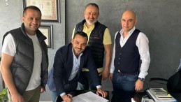 90 yıllık camiada icra şoku