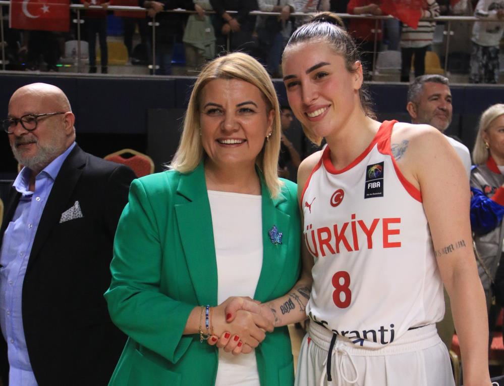 Fatma Kaplan Hürriyet’ten Hidayet Türkoğlu’na çağrı