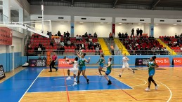 İzmit’in Perileri deplasmandan mutlu döndü