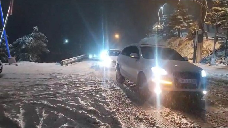 Kartepe’de kar yağışı etkili oluyor