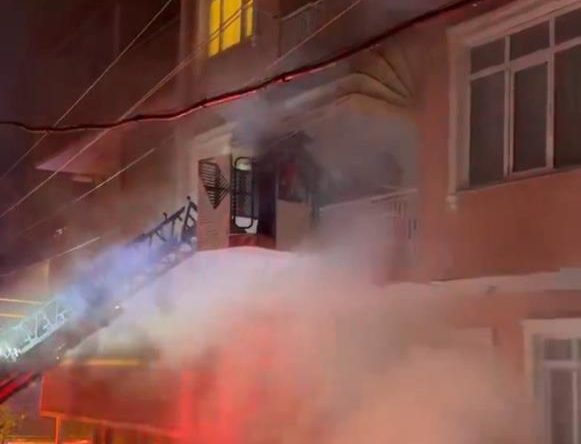 Mehmet Ali Paşa’da yangın: Mahsur kalan kadın böyle kurtarıldı