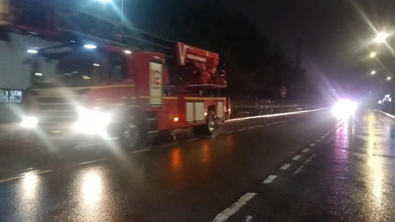 Madeni yağ fabrikasında yangın