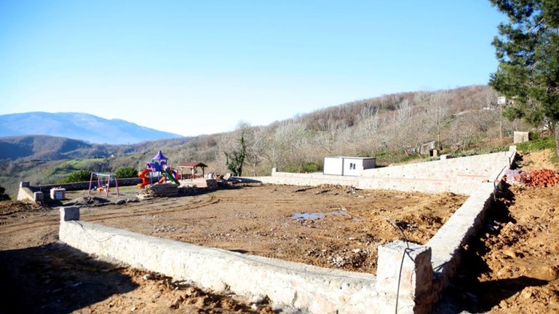 Kocaeli Büyükşehir Belediyesi Eşme Ahmediye köyünde yapıyor