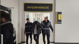 Akaryakıt istasyonunun kasasını patlatıp para çaldılar