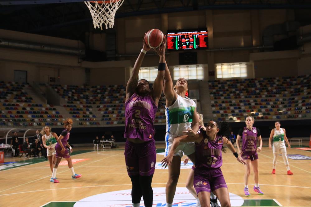 Kadınlar Basketbol Süper Ligi: İzmit Belediyespor: 93 – Galatasaray: 79
