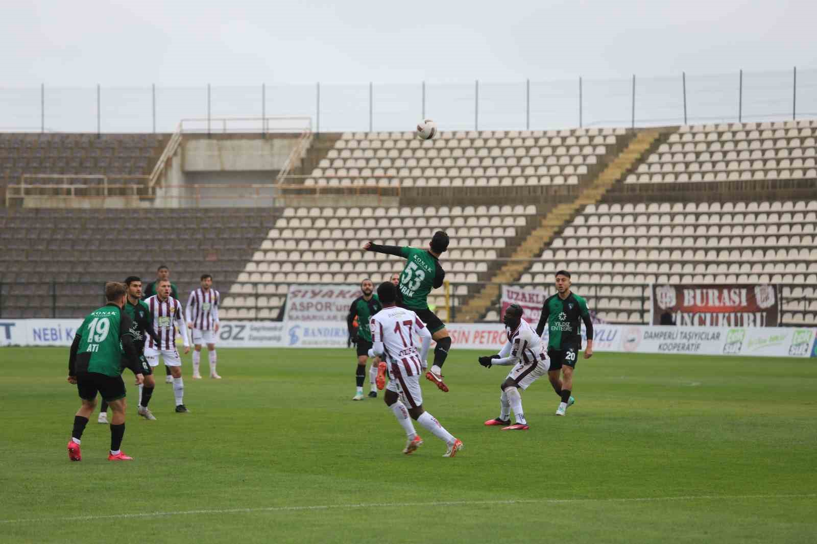 Kocaelispor Bandırma deplasmanında 3 puanı 3 golle aldı