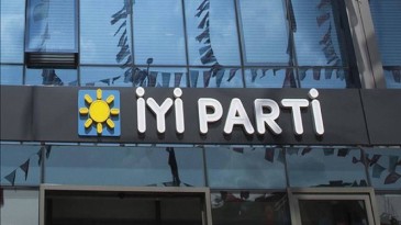 İYİ Parti’de şok! 3’ü birden istifa etti