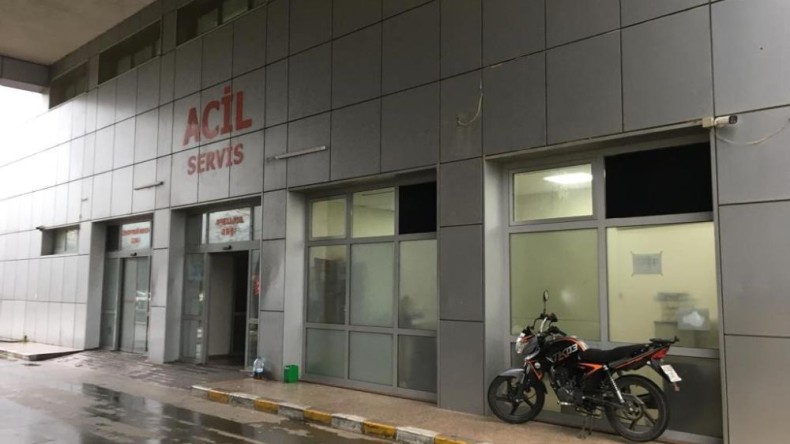 Kardeş kavgası kanlı bitti: Göğsünden yaraladı