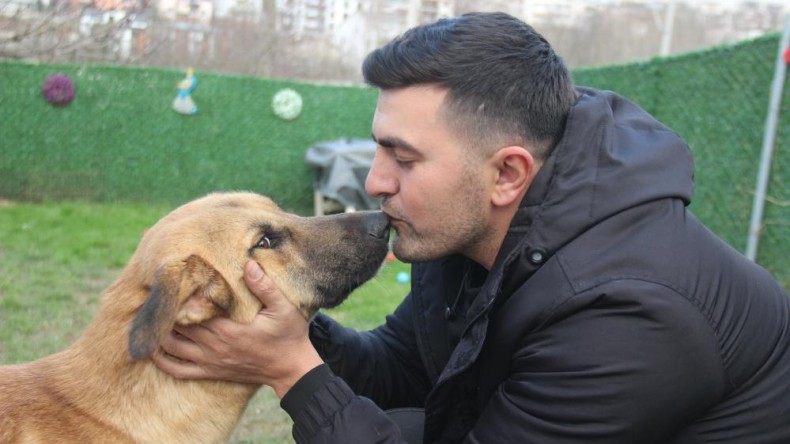 “Yürüyemez” dendi, 1,5 ayda ayağa kalktı