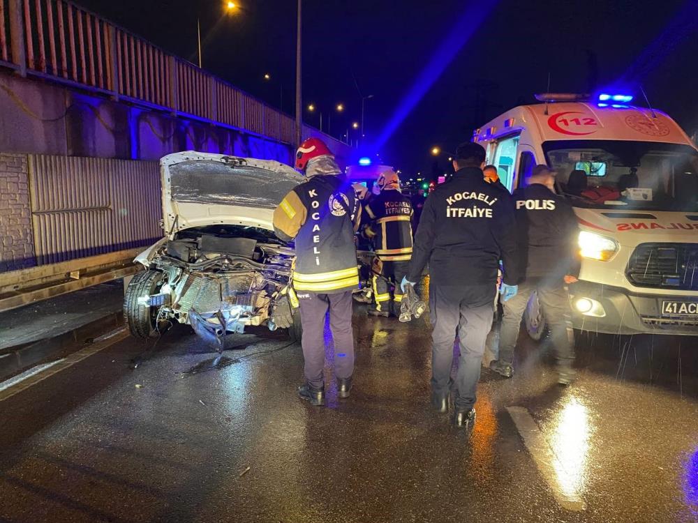 Başiskele’deki kazadan acı haber: 2 ölü 1 yaralı