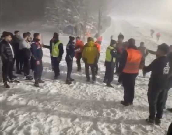 Kayak Merkezi’nde olay: 3 çalışan bıçaklandı