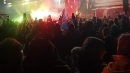 FORD Otosan’da bayram: İşçi sözleşmeyi kutladı