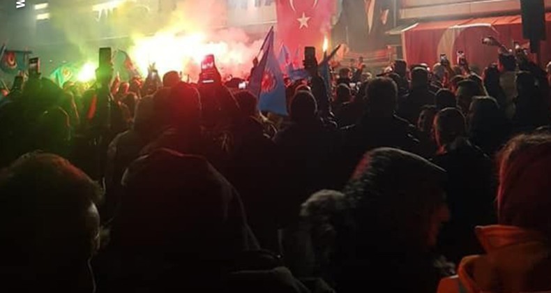 FORD Otosan’da bayram: İşçi sözleşmeyi kutladı