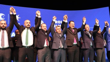 Ak Parti adayları tanıttı: İşte verilen mesajlar