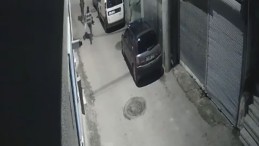 İzmit’te ayakkabı çalan şahıslar böyle görüntülendi