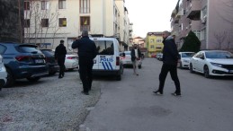 İzmit’te araçlara zarar verdiler: Gören karakola koştu