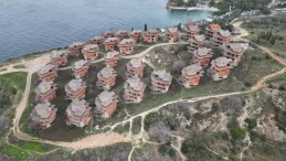 Kendi haline terk edilmiş villalar: 28 yıllık sorun çözülecek mi?