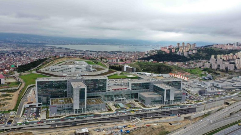 Kocaeli Şehir Hastanesi 10 ayda binlerce hastaya hizmet verdi